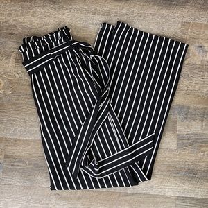 Toska Black & White Pinstripe Pants Small